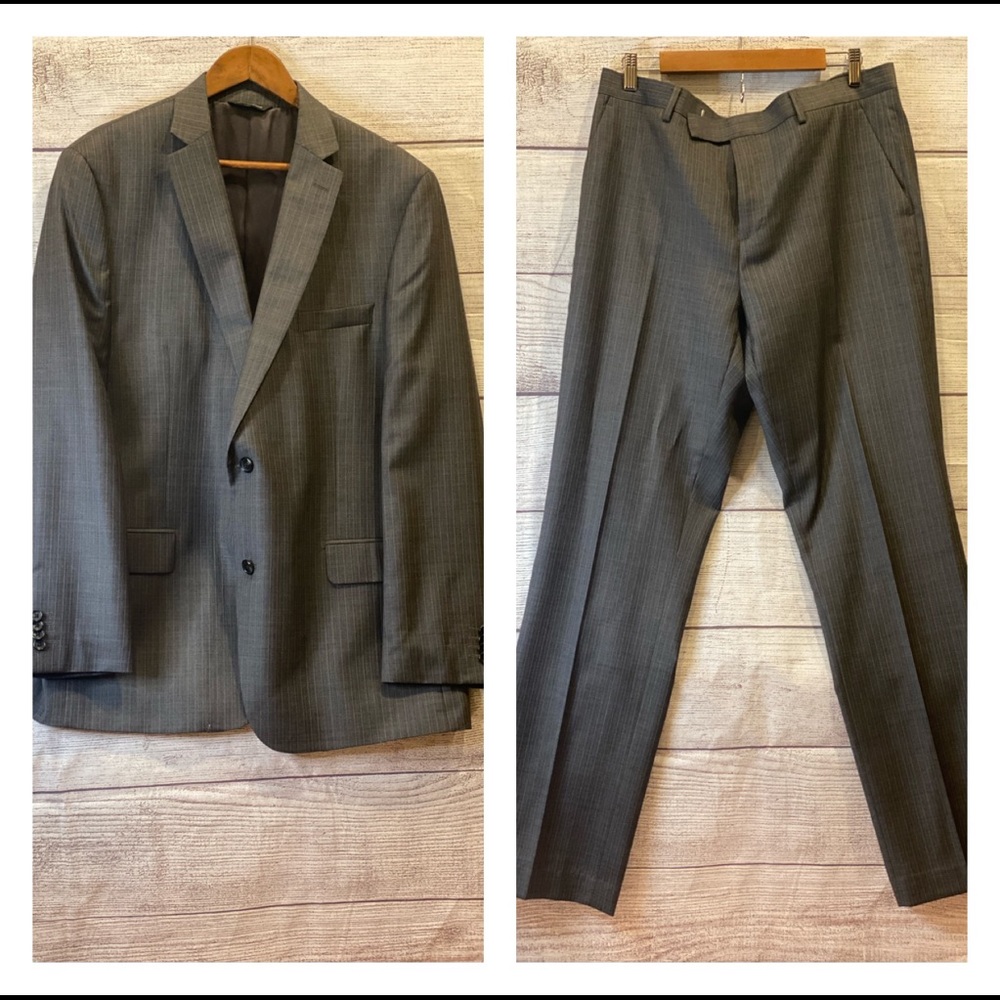 Marc Anthony men’s suit - only worn once! - Picture 1 of 6